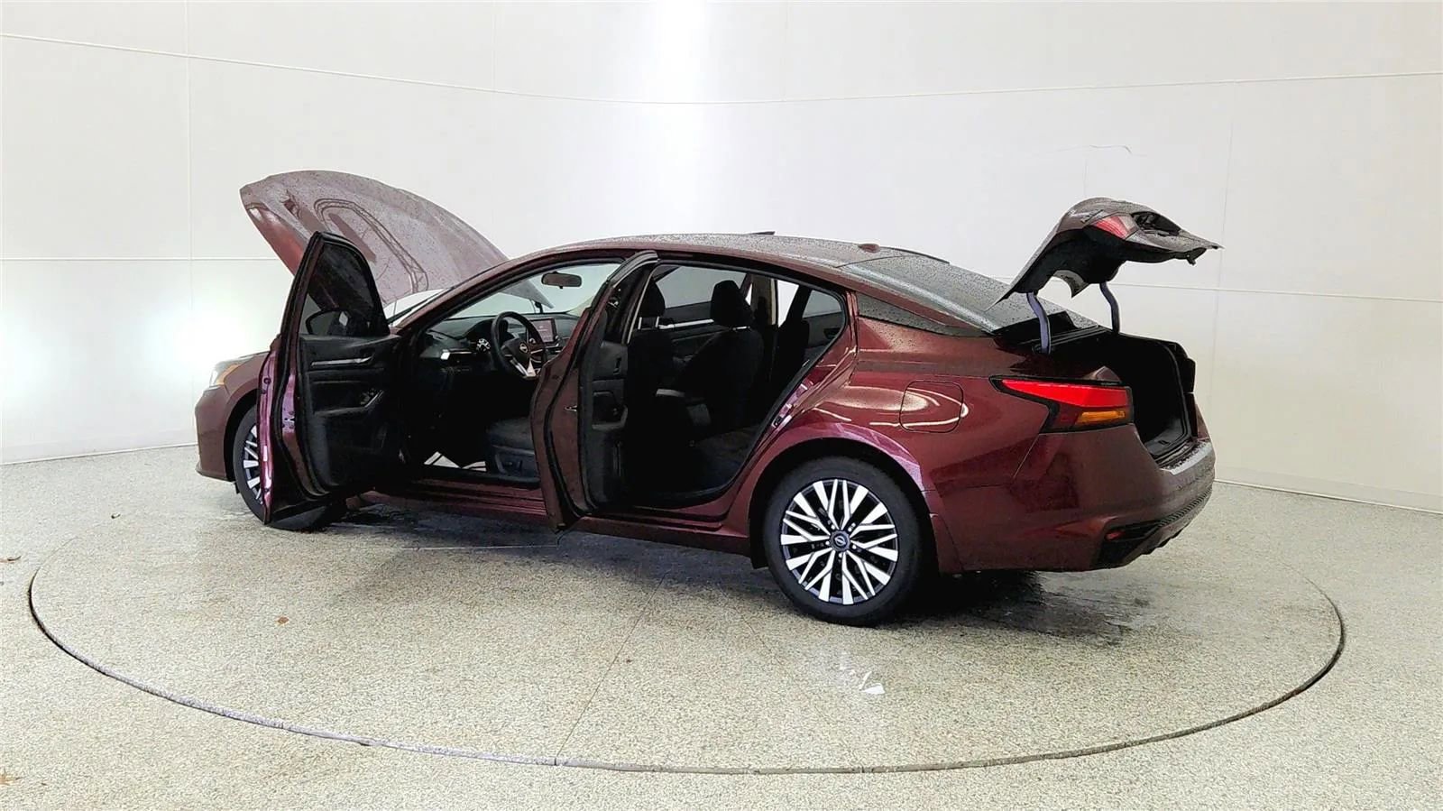 Used 2023 Nissan Altima 2.5 SV image 11
