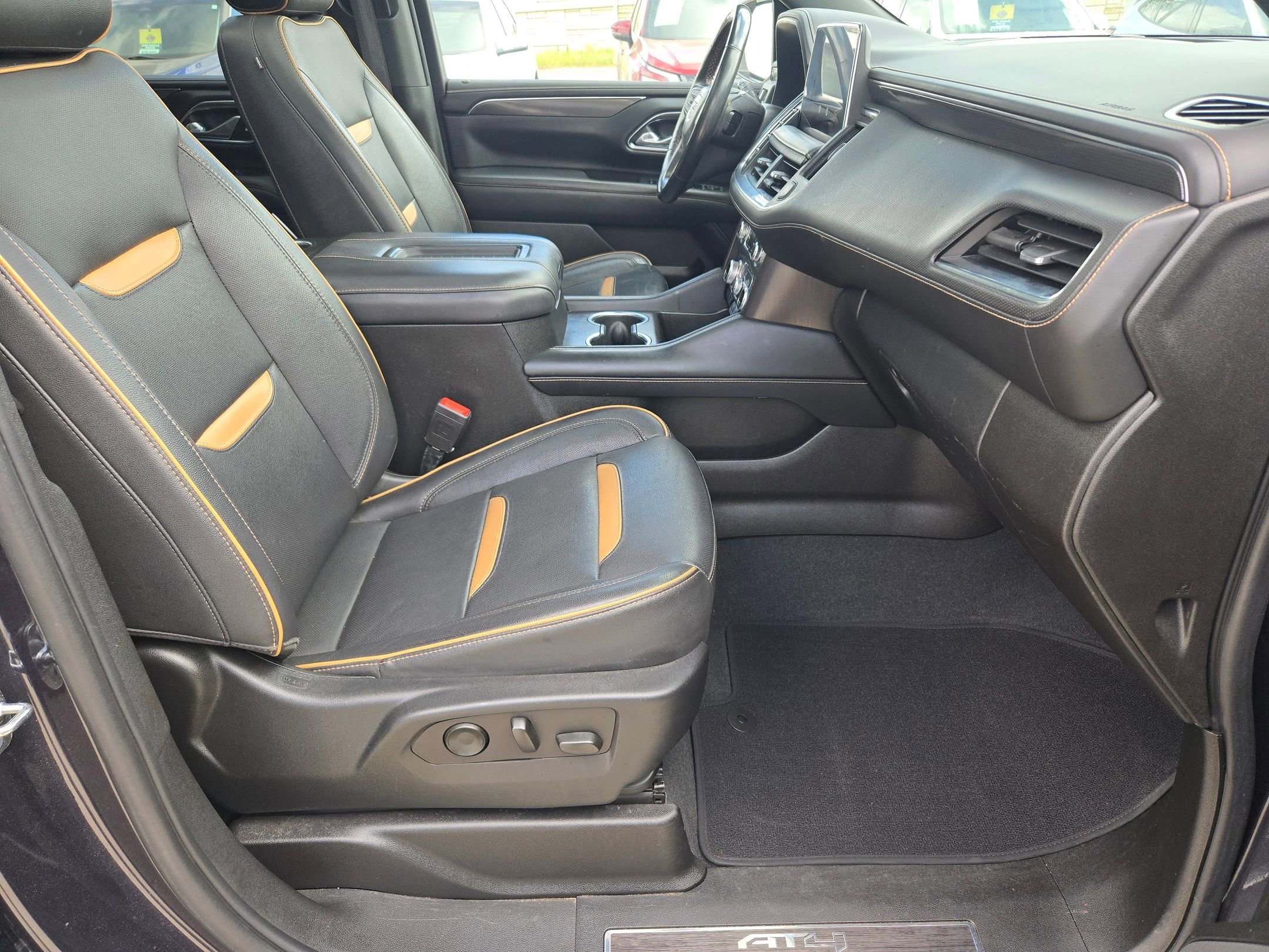 Used 2023 GMC Yukon AT4 image 38