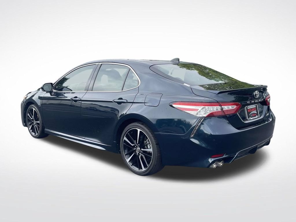 Used 2020 Toyota Camry XSE FWD image 4