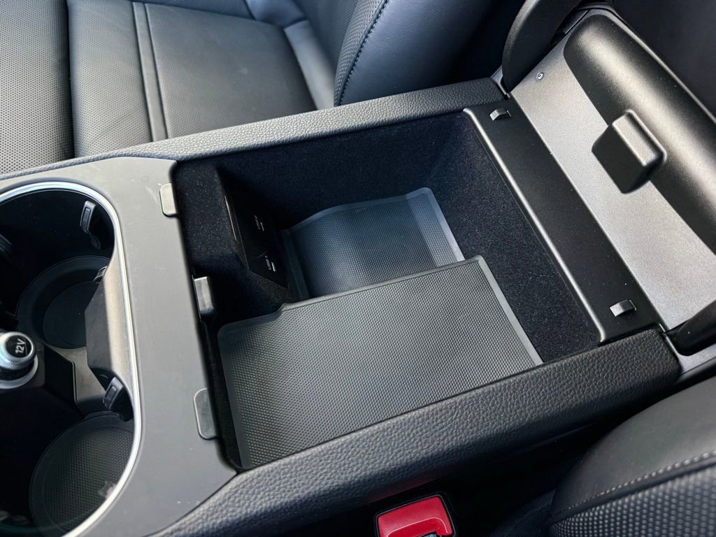 Used 2023 Porsche Cayenne image 35