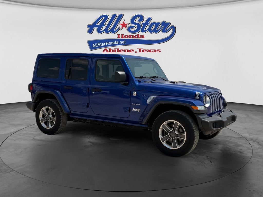Used 2018 Jeep Wrangler Unlimited Sahara w/ Dual Top Group AWD/4WD image 3