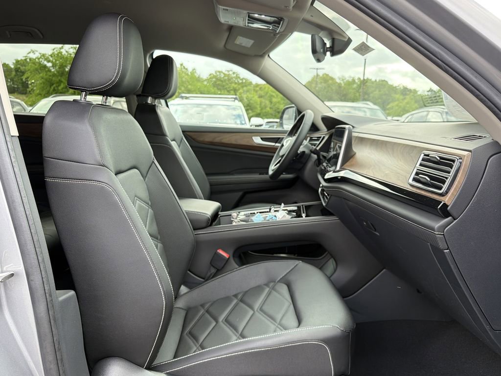 New 2026 Volkswagen Atlas SE FWD image 19