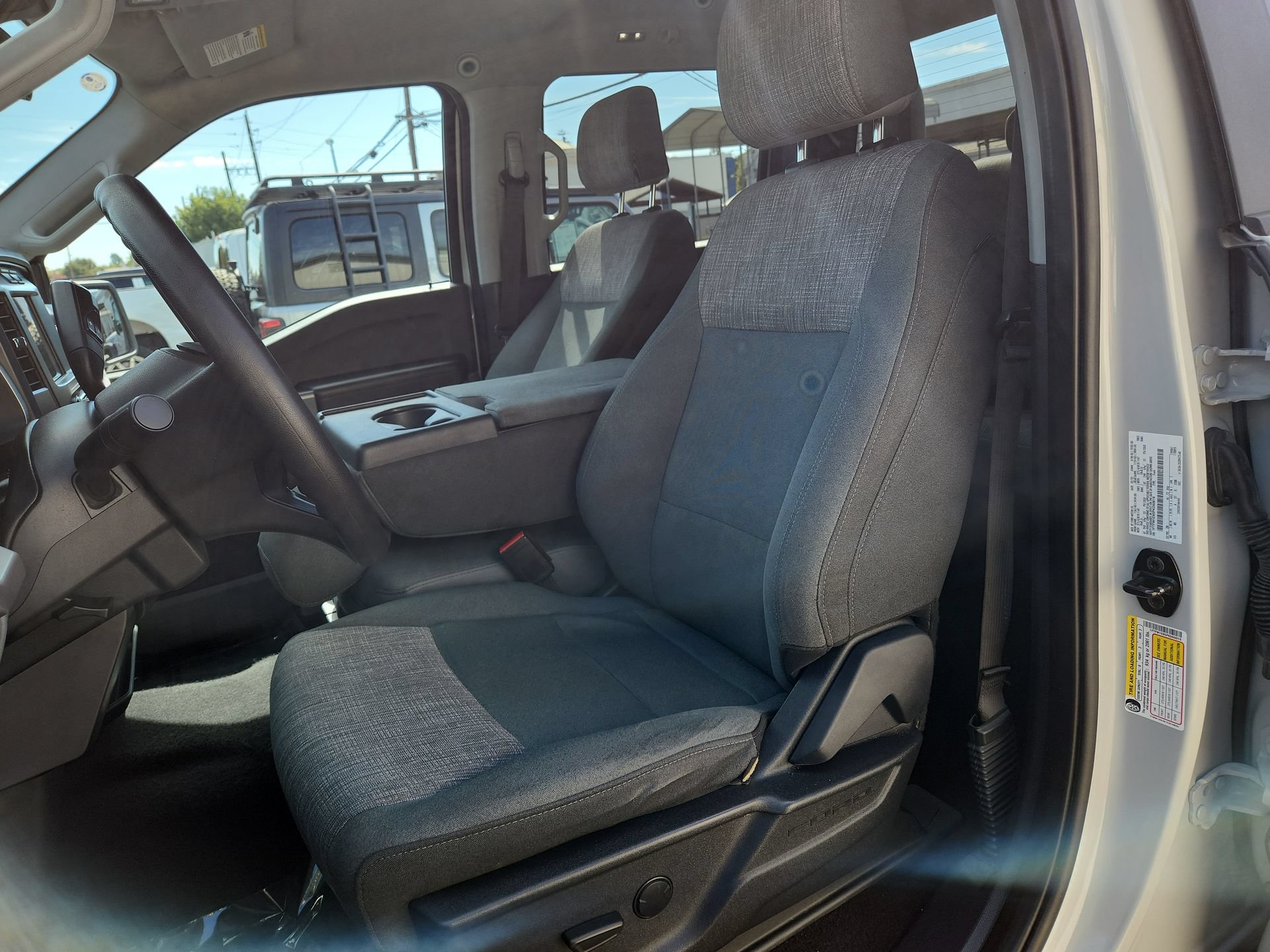 Used 2023 Ford F150 XLT AWD/4WD image 13