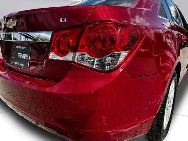 Used 2011 Chevrolet Cruze LT FWD image 15