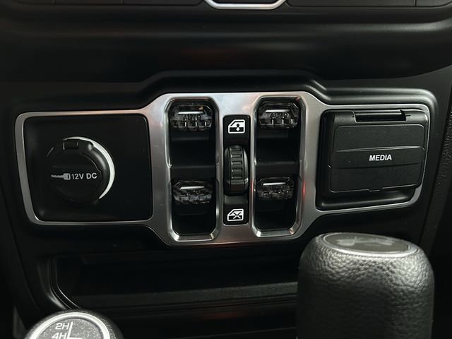 Used 2021 Jeep Wrangler Unlimited Sport image 22