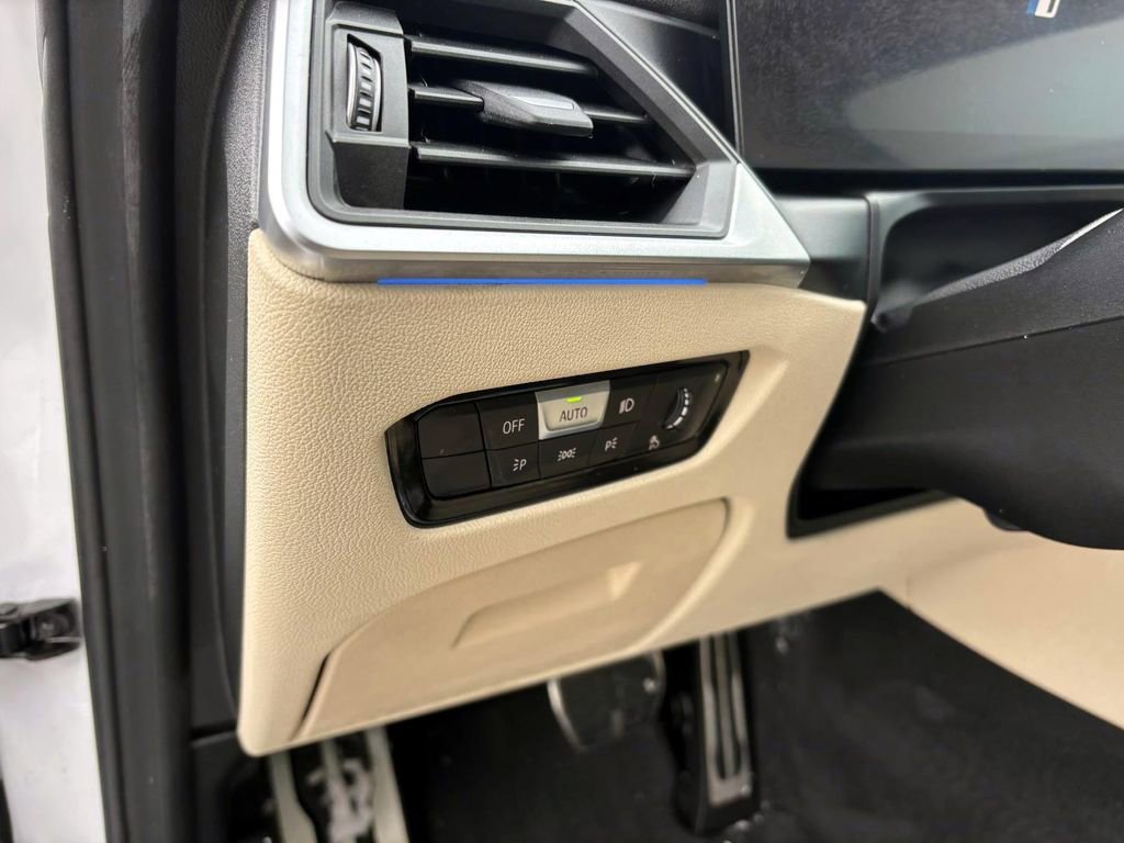 Certified 2022 BMW i4 eDrive40 w/ M Sport Package image 15