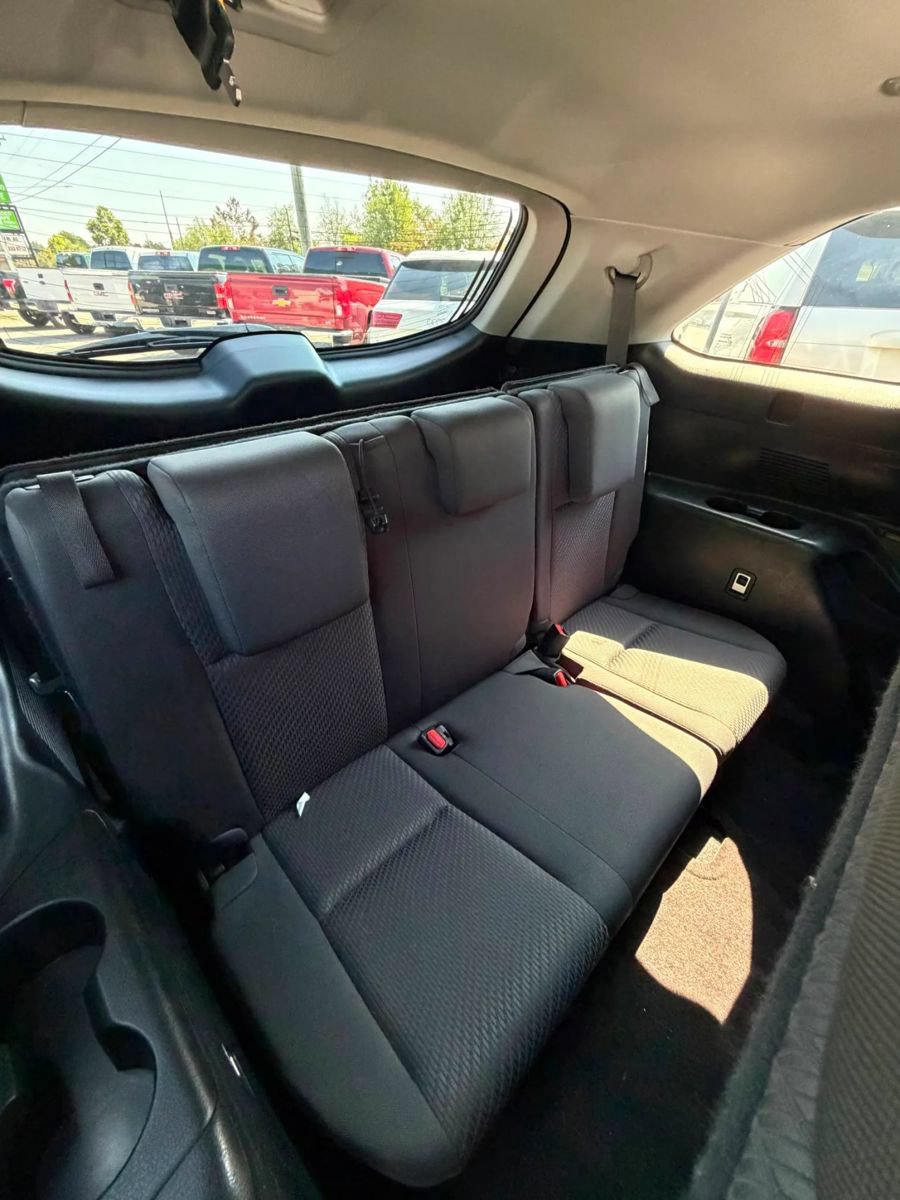 Used 2019 Toyota Highlander LE AWD/4WD image 16