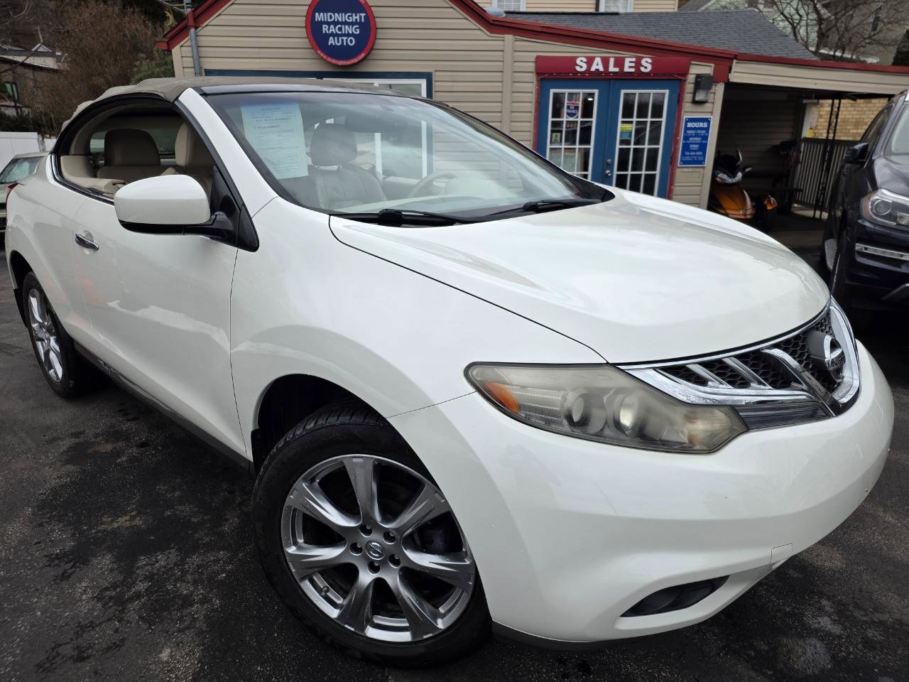 Used 2014 Nissan Murano CrossCabriolet w/ Navigation Package image 2