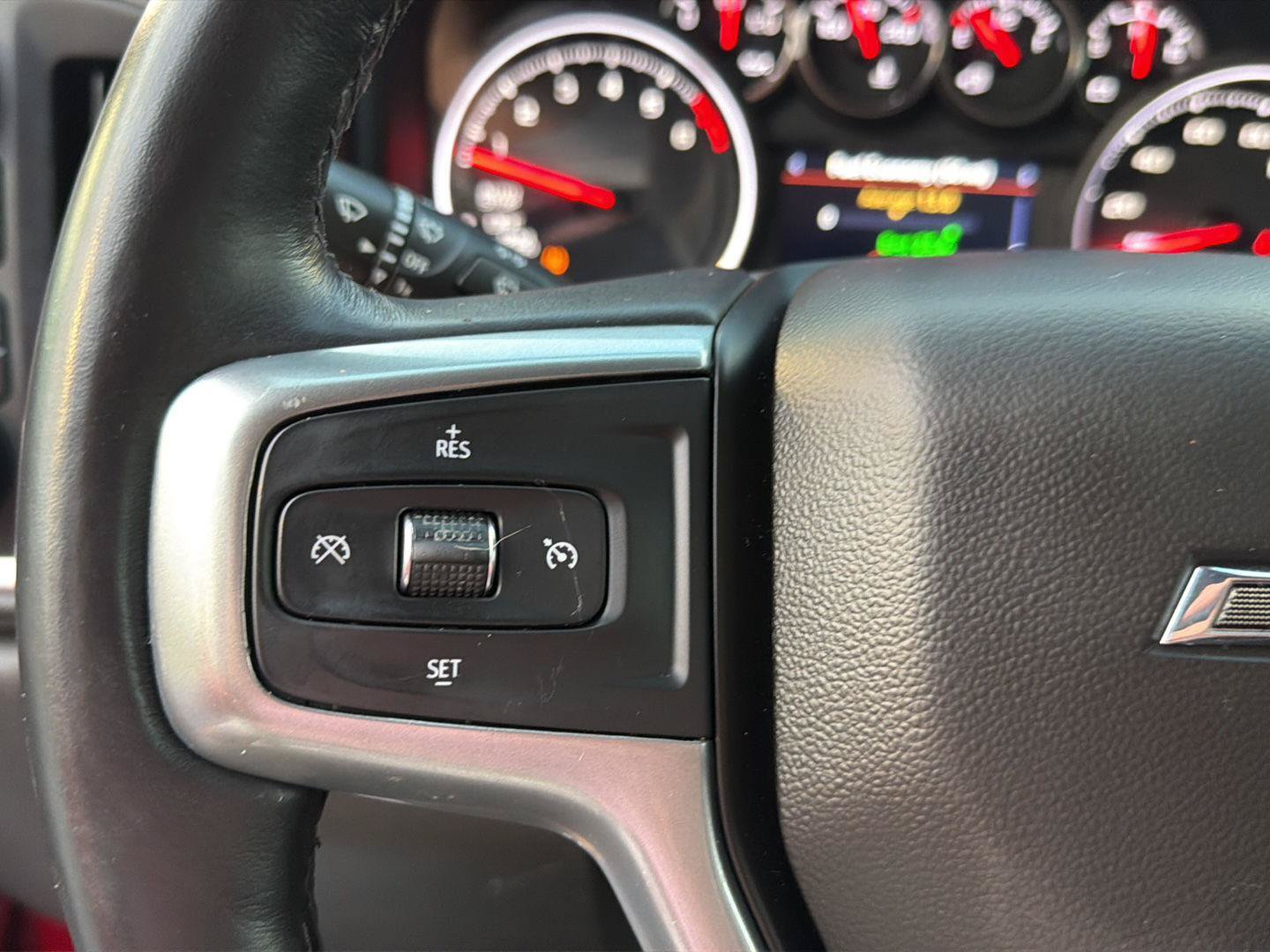 Used 2022 Chevrolet Silverado 1500 RST AWD/4WD image 21