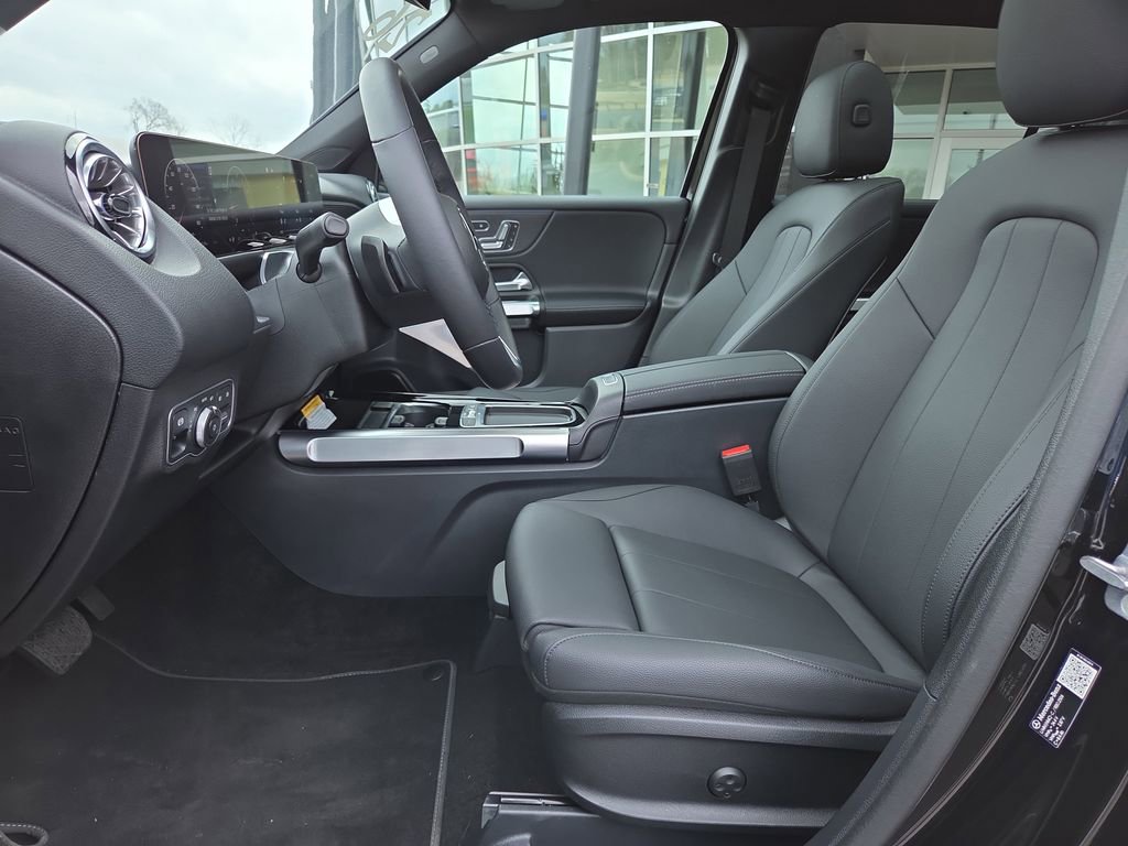 Certified 2026 Mercedes-Benz GLB 250 GLB 250 image 12