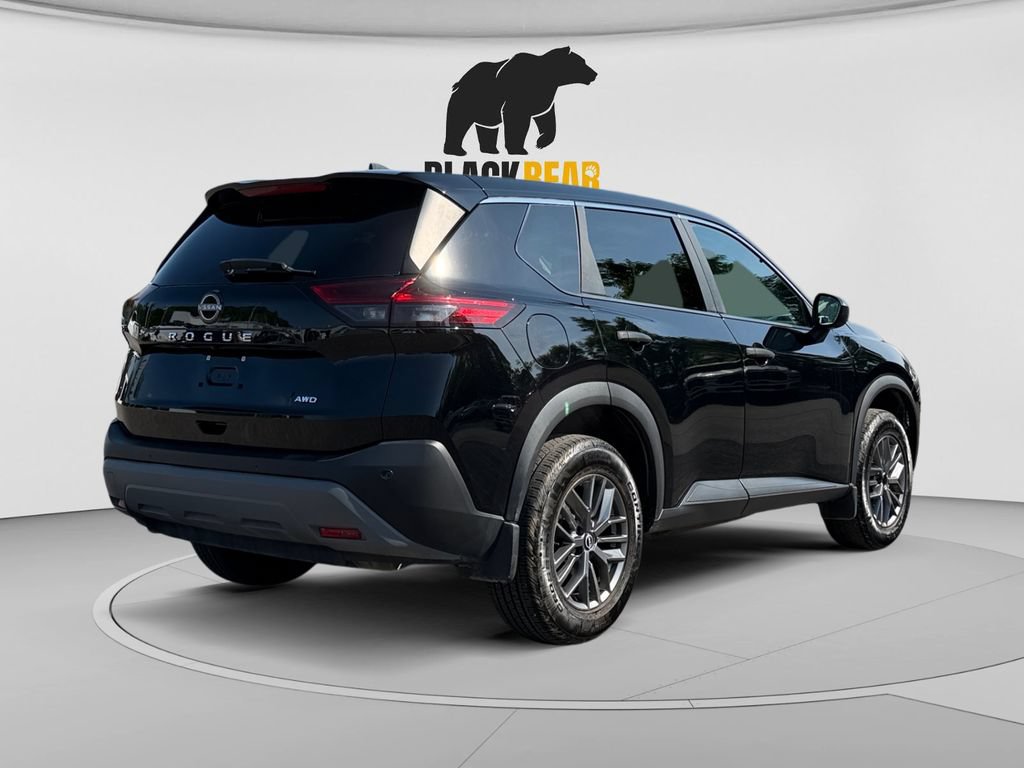 Used 2022 Nissan Rogue S AWD/4WD image 3