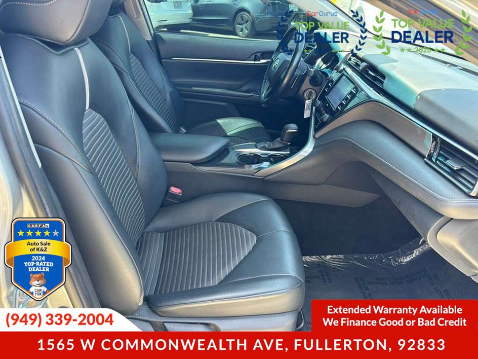 Used 2020 Toyota Camry SE w/ Carpet Mat Package FWD image 14