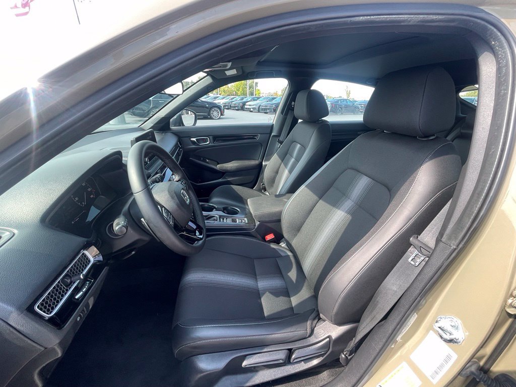 Used 2025 Honda Civic Sport image 19