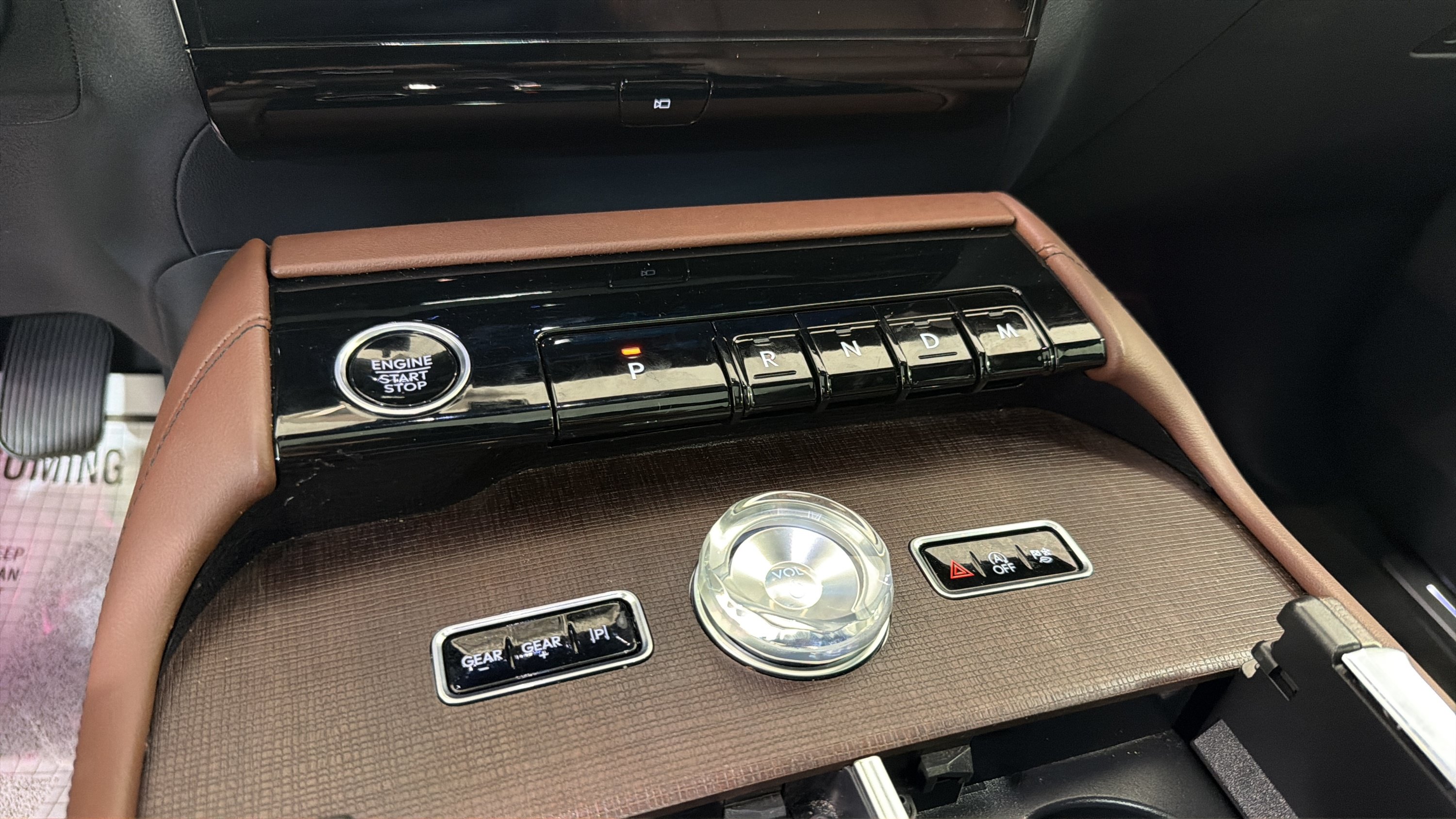 Used 2025 Lincoln Navigator L Reserve AWD/4WD image 20