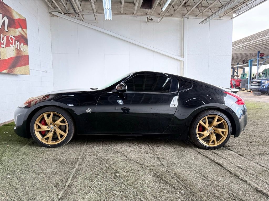 Used 2017 Nissan 370Z w/ Sport Package image 12