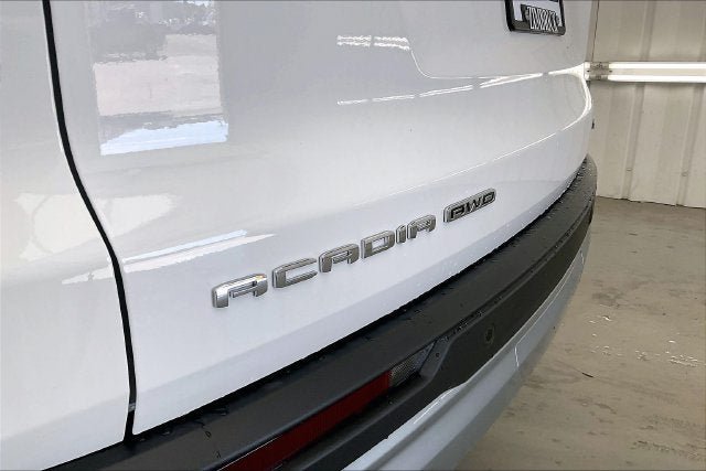 New 2027 GMC Acadia Elevation w/ Super Cruise Package AWD/4WD image 17