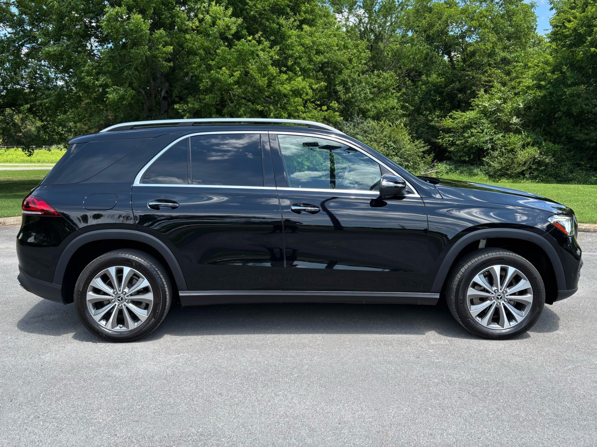 Used 2020 Mercedes-Benz GLE 350 4MATIC image 7