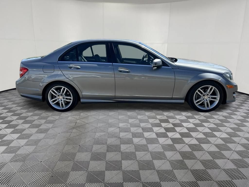 Used 2014 Mercedes-Benz C 250 Sedan image 10