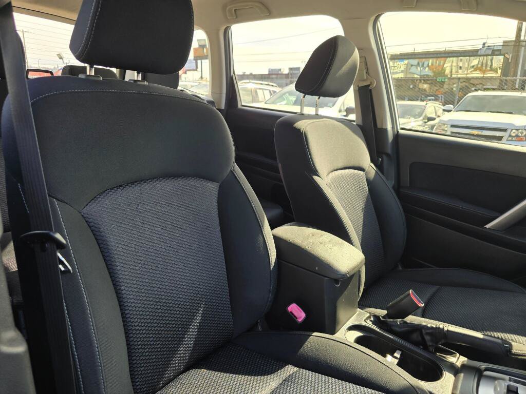 Used 2014 Subaru Forester 2.5i AWD/4WD image 11