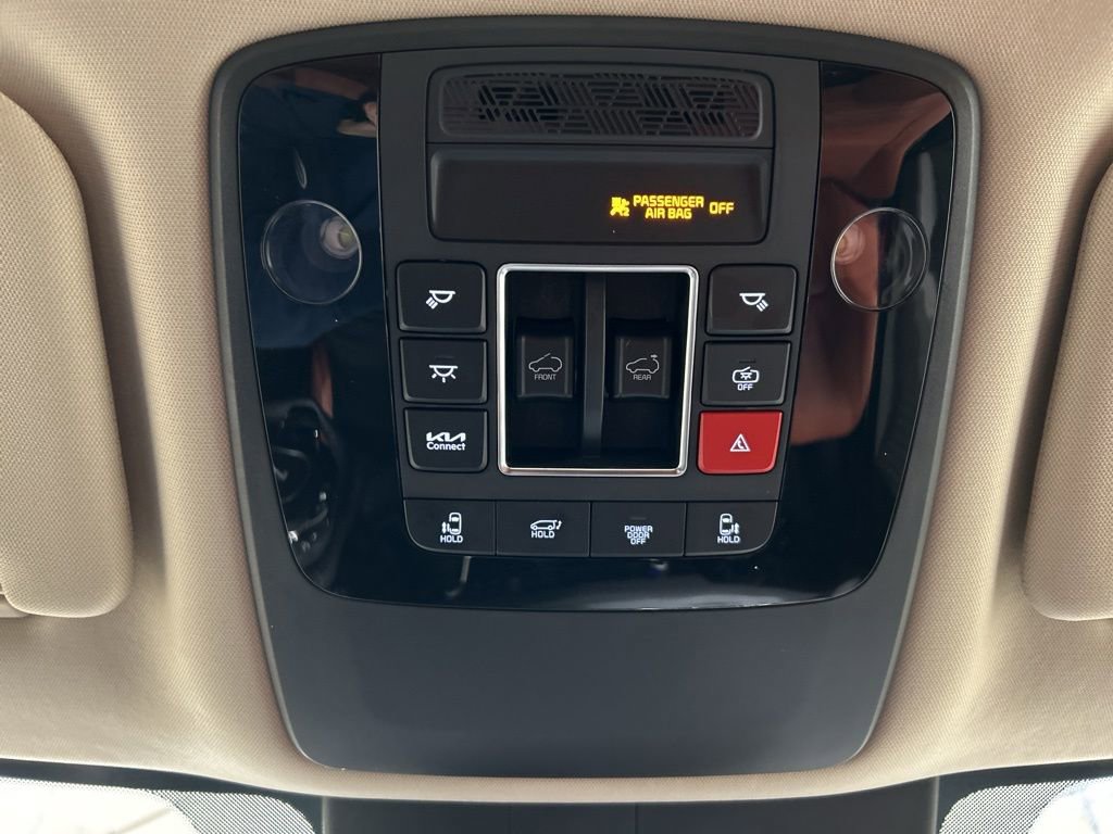 Used 2025 Kia Carnival SX image 31