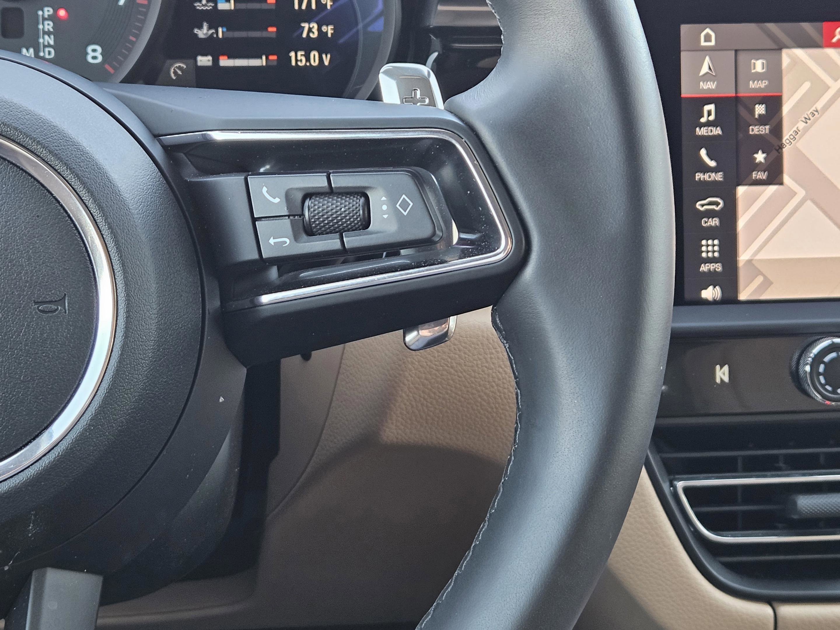 Certified 2026 Porsche Macan image 27