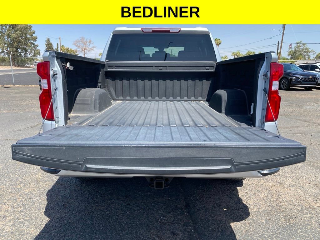 Used 2022 Chevrolet Silverado 1500 Custom w/ Safety Confidence Package RWD image 9