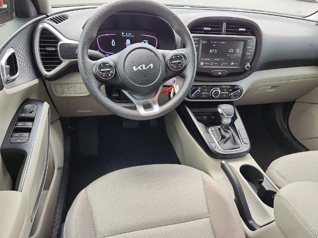 Used 2023 Kia Soul LX FWD image 13