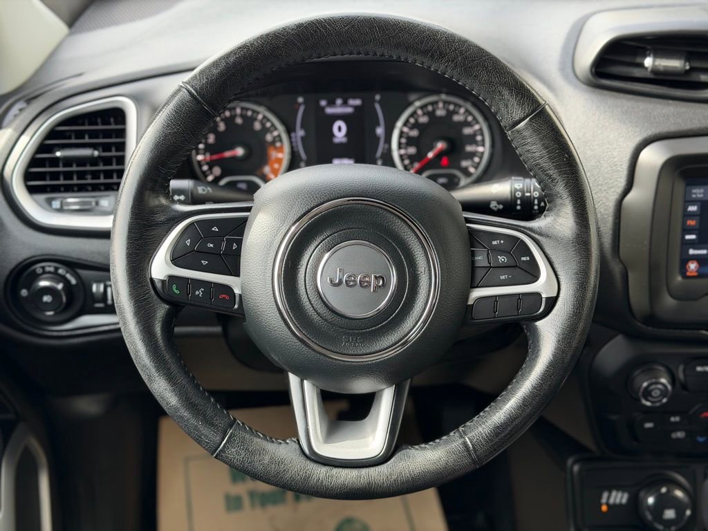 Used 2018 Jeep Renegade Latitude w/ Safety & Security Group image 18