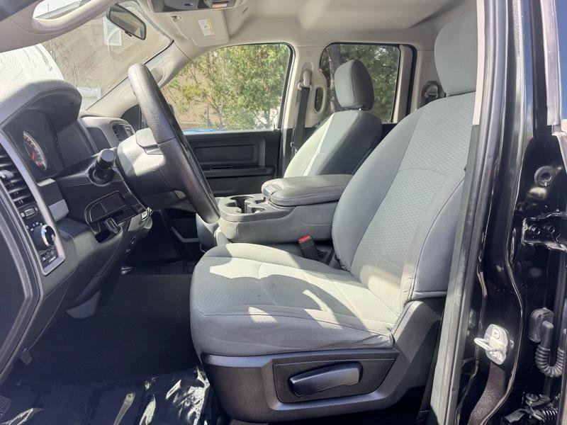 Used 2018 RAM 1500 Express w/ Black Ram 1500 Express Group AWD/4WD image 8