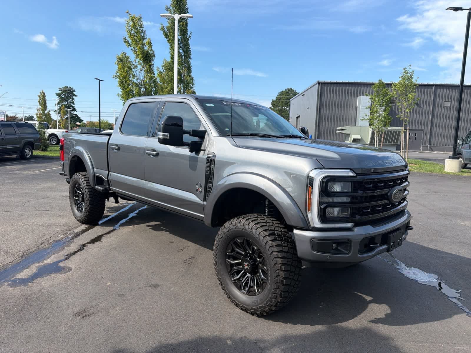Used 2024 Ford F250 Lariat w/ Lariat Ultimate Package AWD/4WD image 3