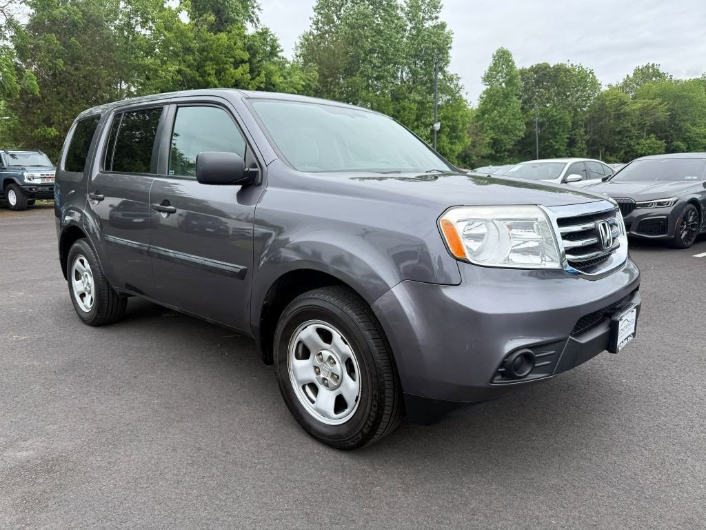 Used 2015 Honda Pilot LX image 2