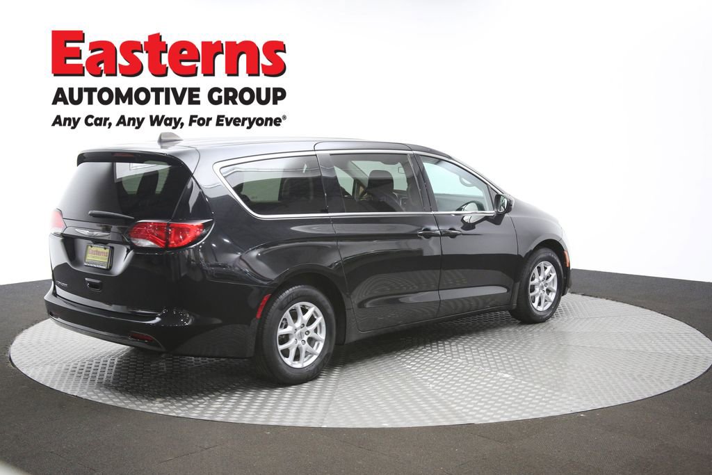 Used 2022 Chrysler Voyager LX FWD image 43