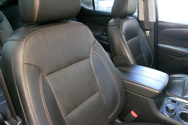 Used 2021 Chevrolet Traverse Premier w/ Redline Edition AWD/4WD image 11