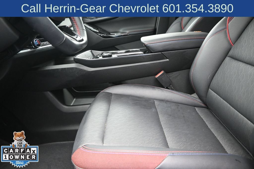 Certified 2025 Chevrolet Equinox RS w/ Safety and Technology Package FWD image 13