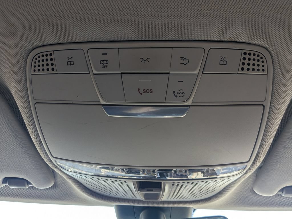 Used 2021 Mercedes-Benz C 300 Sedan image 10
