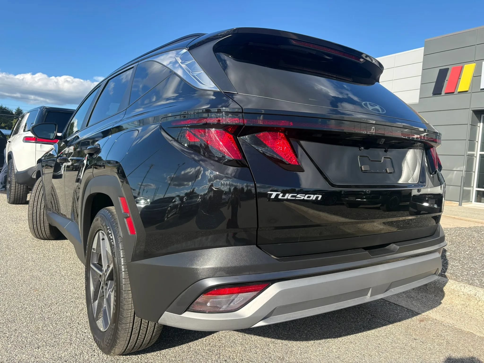 Used 2026 Hyundai Tucson SEL Plus FWD image 3