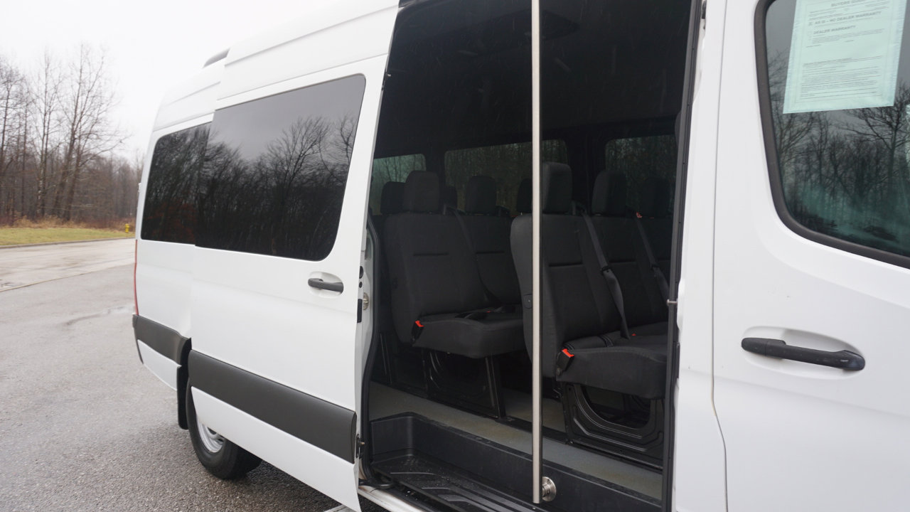 Used 2019 Mercedes-Benz Sprinter 2500 w/ Driver Convenience Package image 21