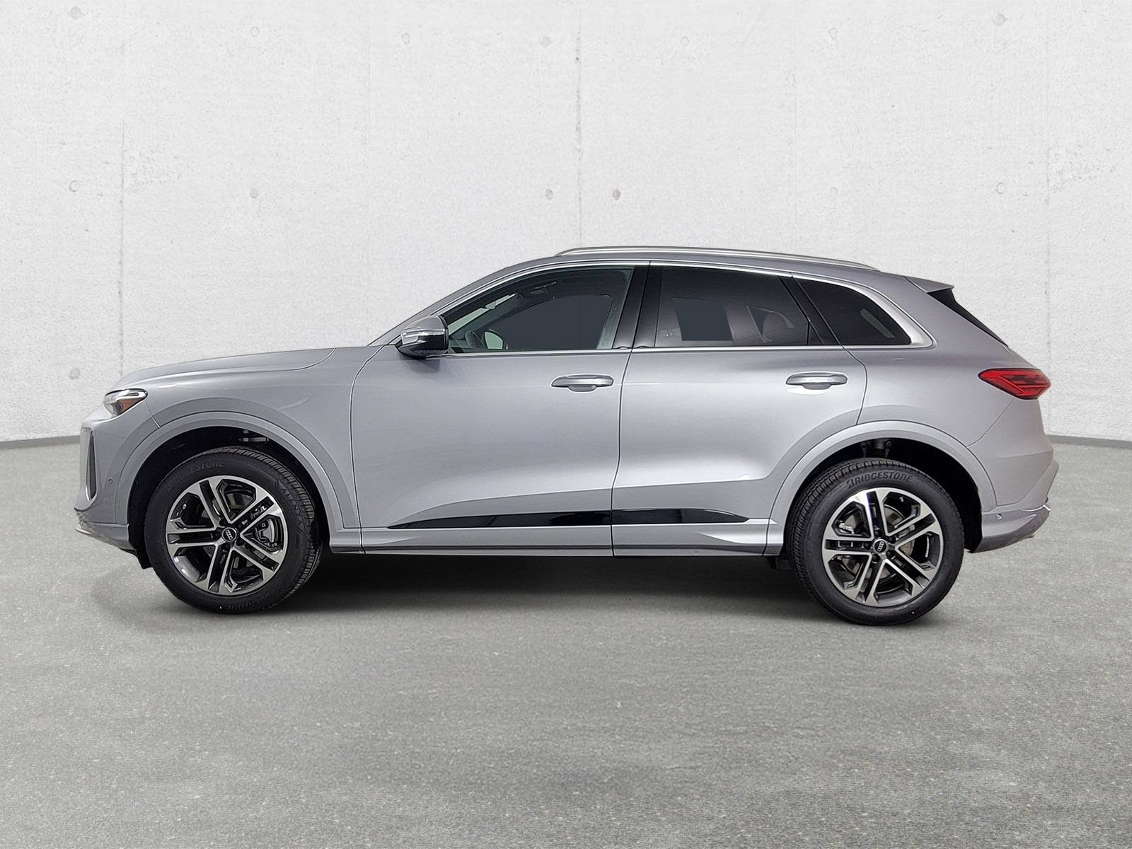 New 2026 Audi Q5 Premium AWD/4WD image 4