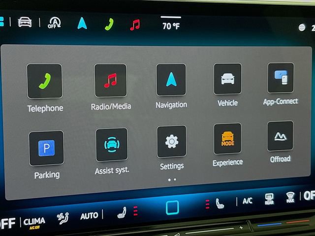 New 2025 Volkswagen Tiguan SE image 16