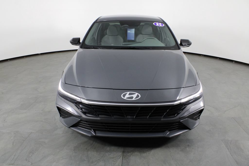 Certified 2025 Hyundai Elantra Sport FWD image 14