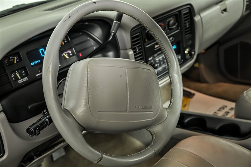 Used 1995 Chevrolet Impala SS RWD image 19