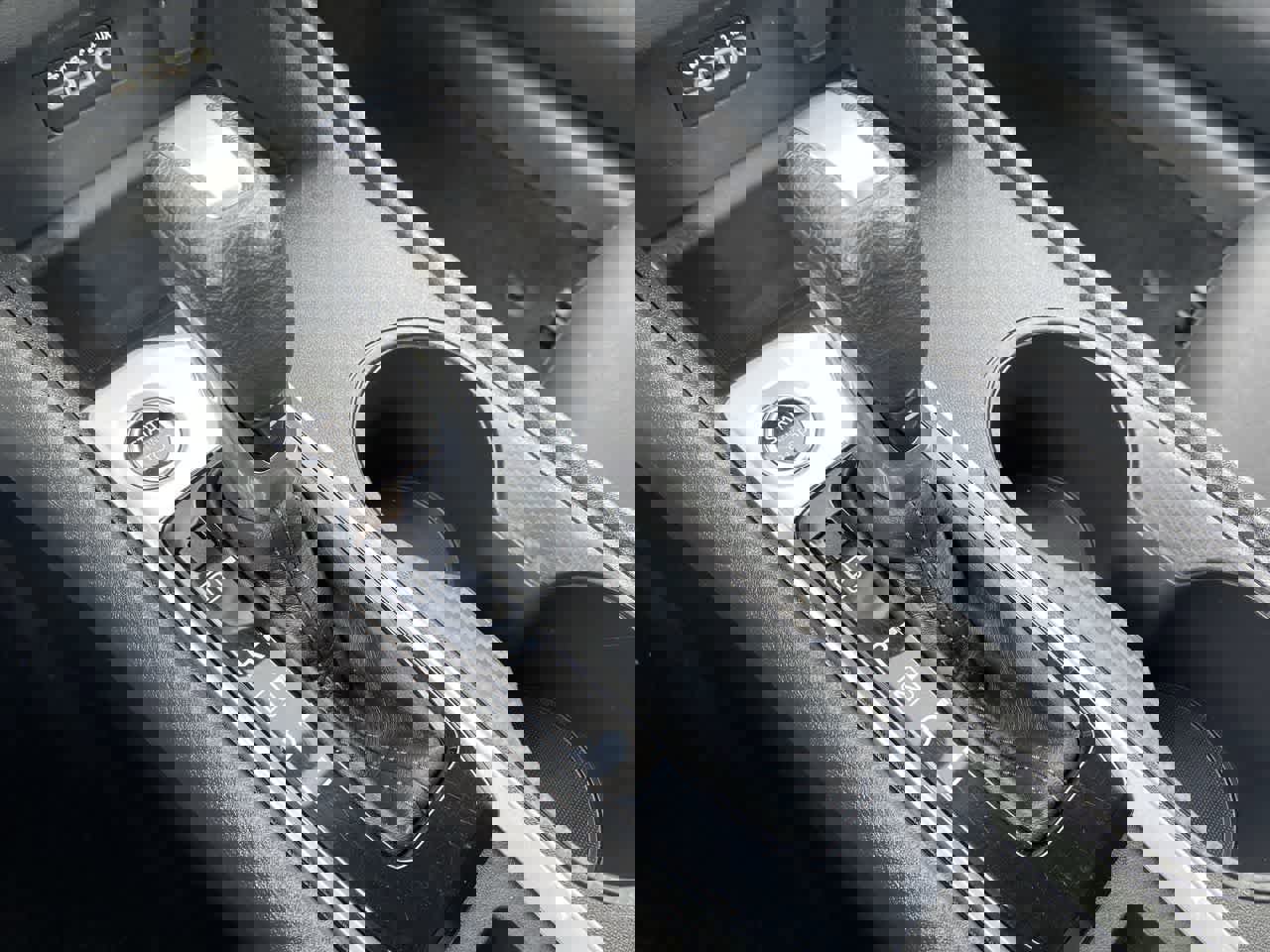 Used 2025 Nissan Altima 2.5 SV image 19