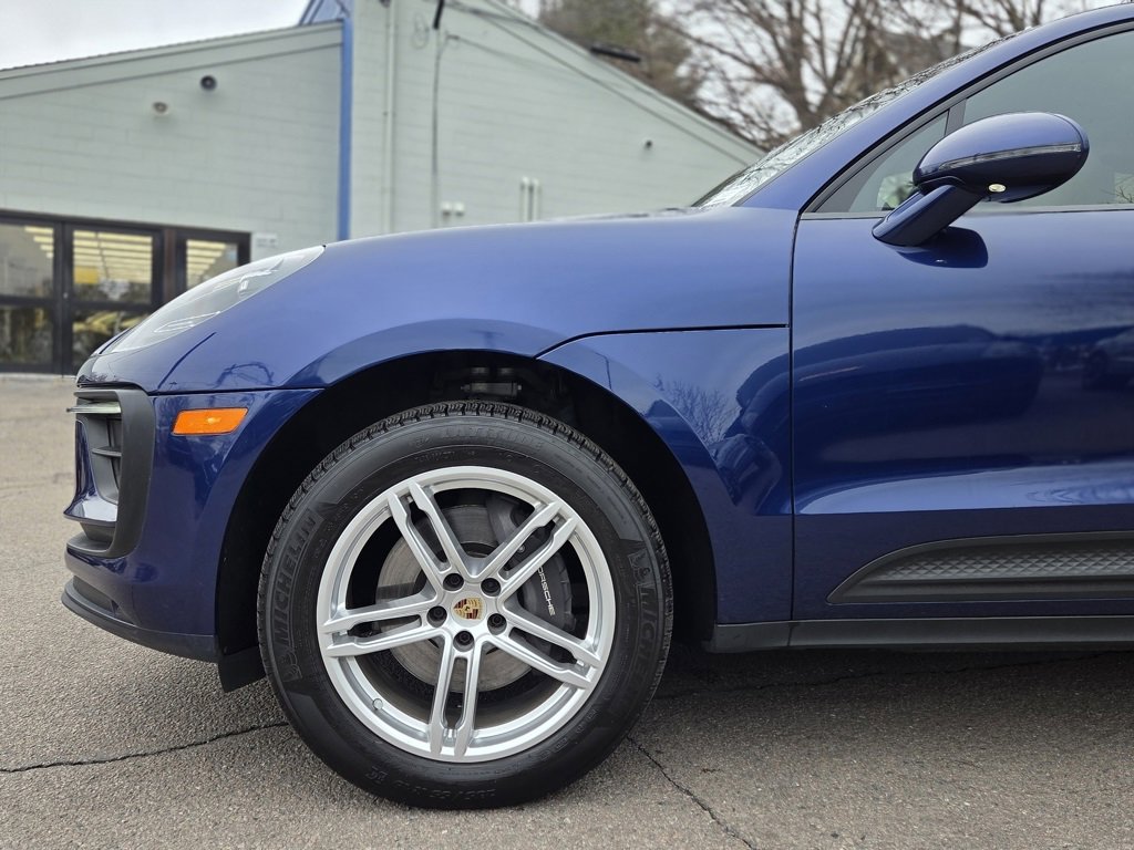 Used 2023 Porsche Macan AWD image 10