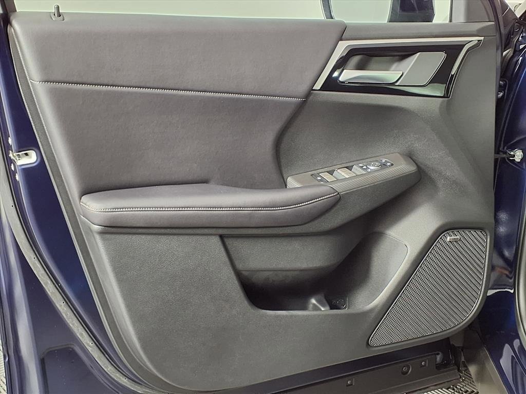 New 2025 Mitsubishi Outlander SE image 20