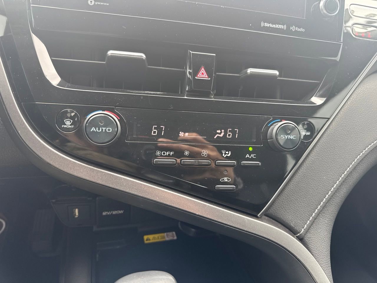 Used 2023 Toyota Camry XSE FWD image 13