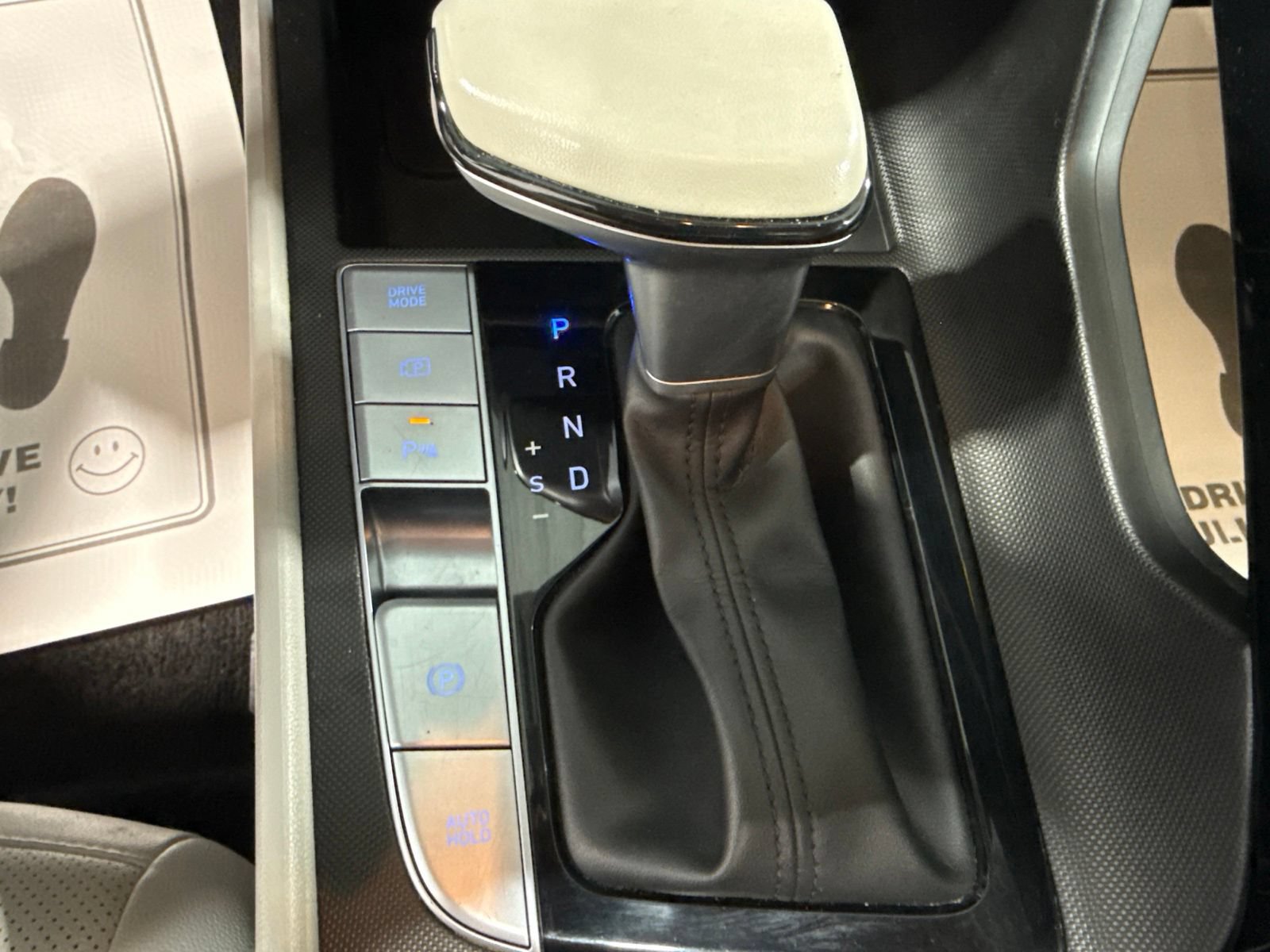 Used 2024 Hyundai Elantra Limited FWD image 33