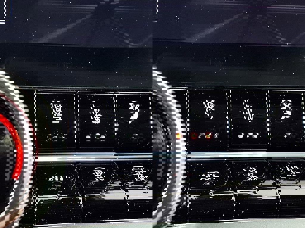 New 2026 GMC Canyon Denali image 14