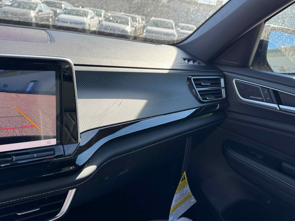 New 2026 Volkswagen Atlas Cross Sport SEL Premium R-Line image 18