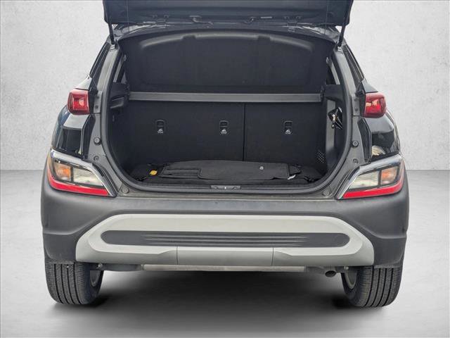 Used 2022 Hyundai Kona SEL w/ Convenience Package image 6