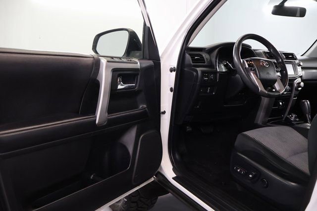 Used 2017 Toyota 4Runner SR5 image 8